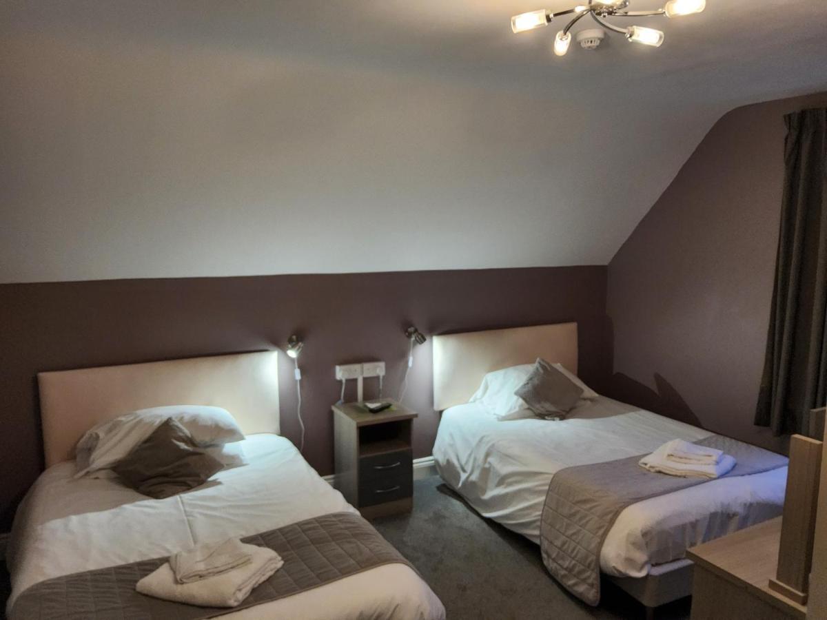 The Avenue Hotel Грантем Экстерьер фото