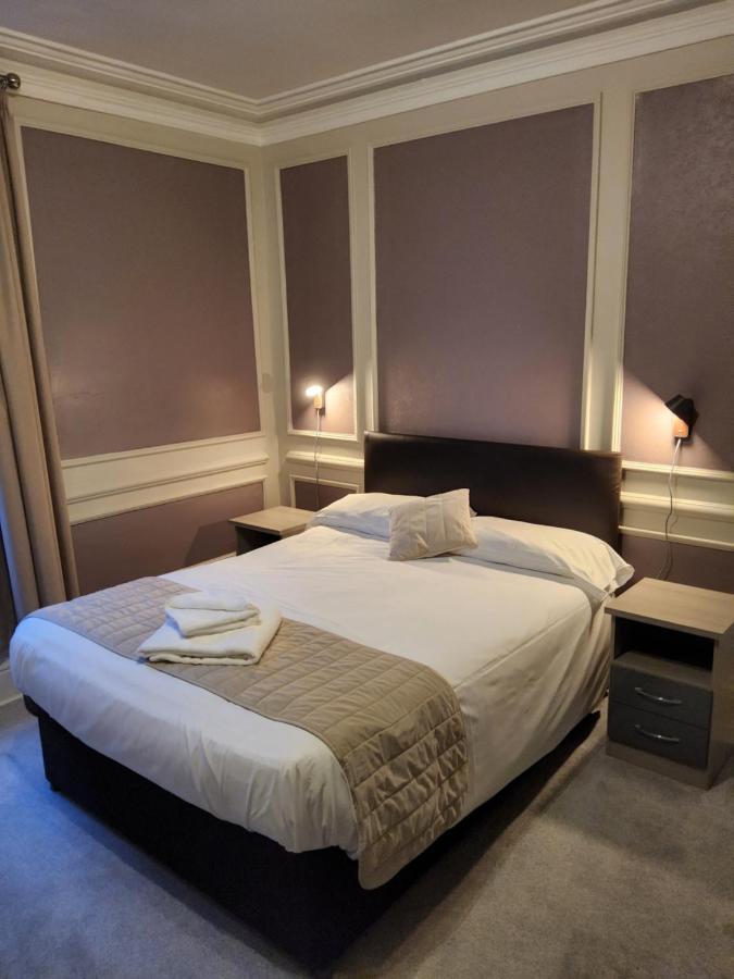 The Avenue Hotel Грантем Экстерьер фото