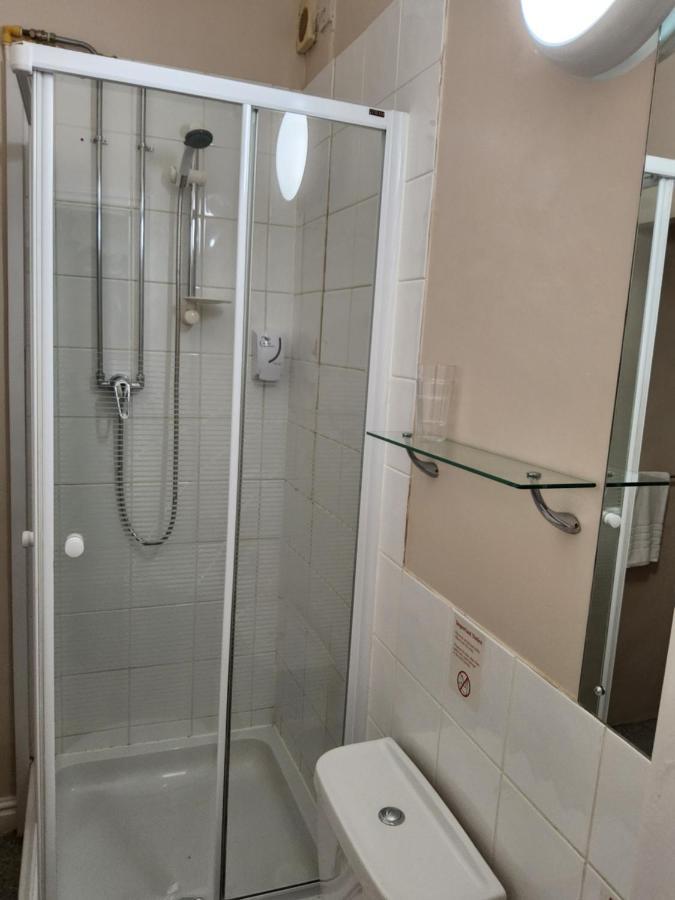 The Avenue Hotel Грантем Экстерьер фото